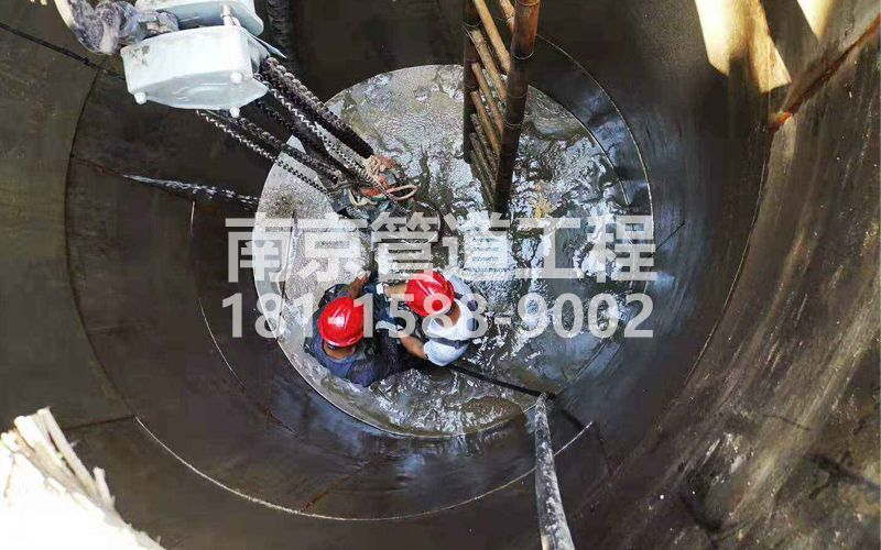 242大兴污水池清理